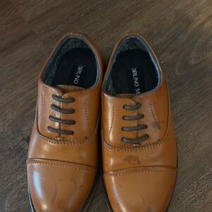 Bruno Magli Brown Leather Oxford Shoes with Cap Toe
